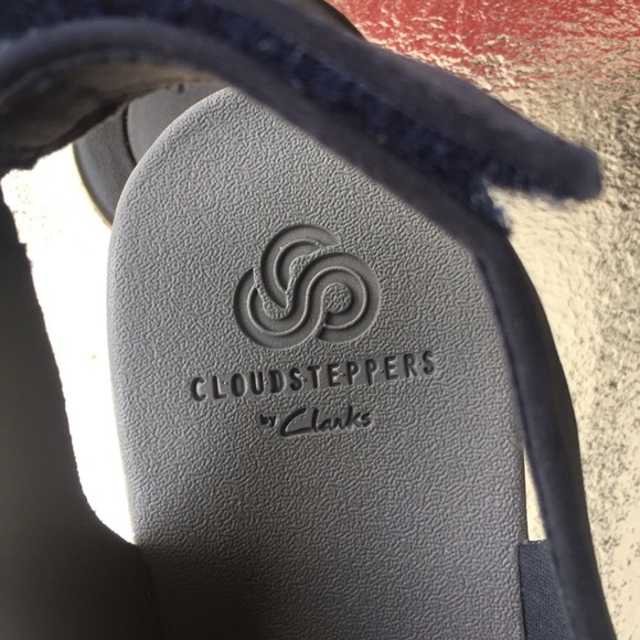 clarks cloudsteppers navy